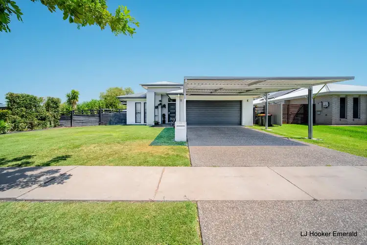 83 Canterbury Road, Emerald QLD 4720