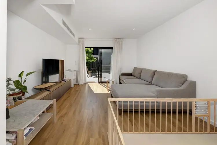 13/8 Berrigan Crescent, O'connor ACT 2602