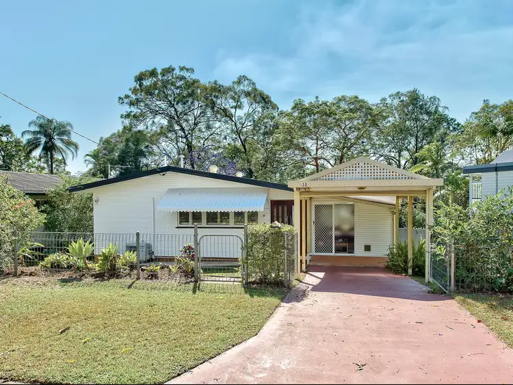 23 Amott Street, Stafford Heights QLD 4053