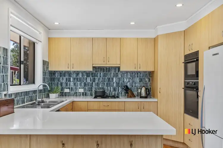 Fifth view of Homely house listing, 8 Brooke Place, Wanniassa ACT 2903