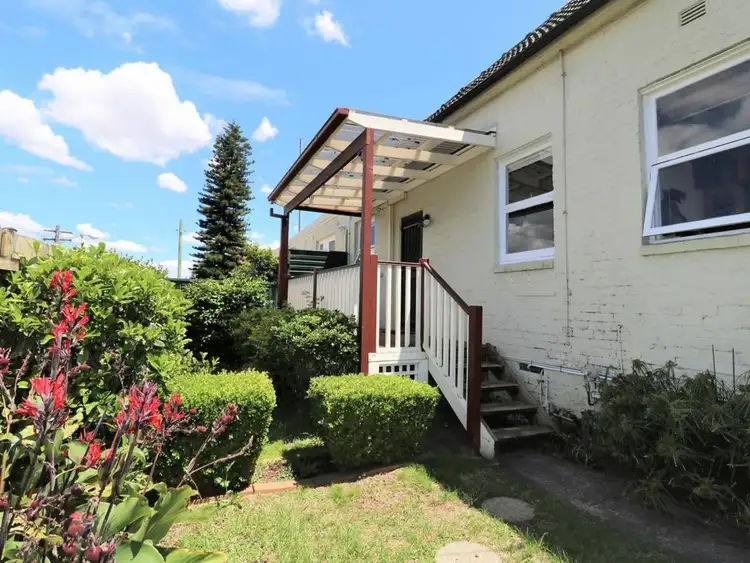 2/9 Queen Street, Ashfield NSW 2131