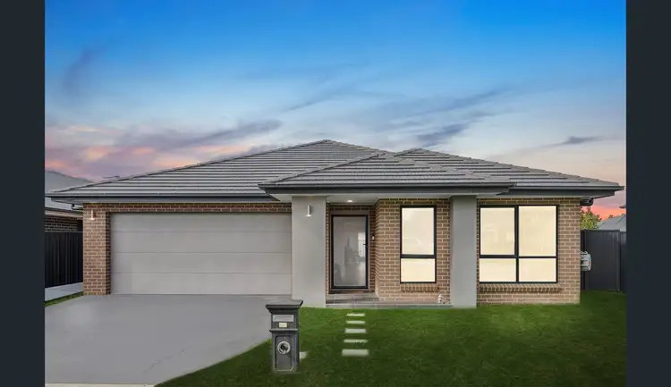 15 Stanton Street, Thirlmere NSW 2572