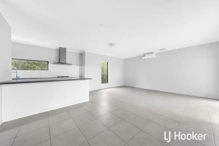 Sixth view of Homely house listing, 6 Garrard Crescent, Clyde VIC 3978