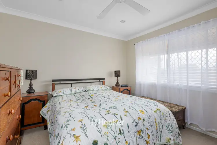 Sixth view of Homely unit listing, 1E Jacaranda Crescent, Withers WA 6230