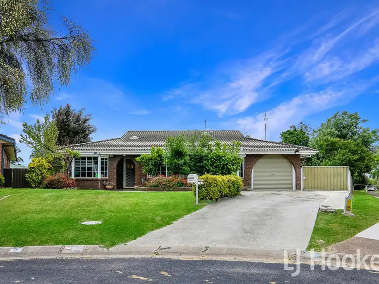 9 Hasluck Place, West Bathurst NSW 2795