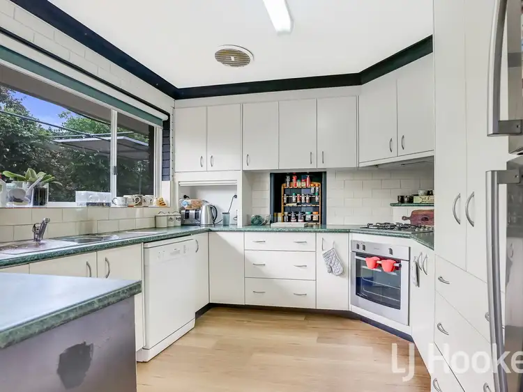 Fifth view of Homely house listing, 9 Hasluck Place, West Bathurst NSW 2795