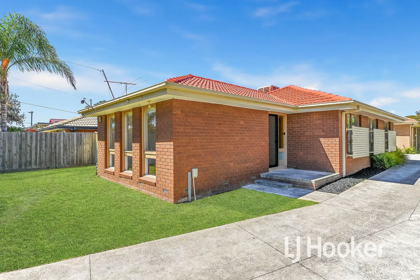 Main view of Homely unit listing, 26 Clairmont Avenue, Cranbourne VIC 3977