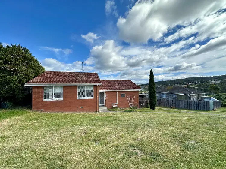 3 Clayton Drive