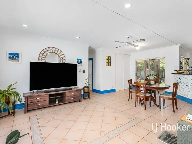 Fourth view of Homely house listing, 5 Concord Court, Desert Springs NT 870