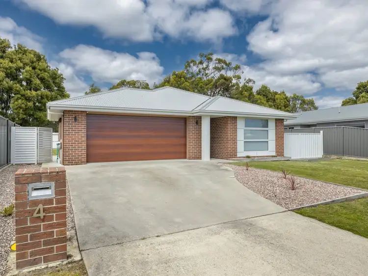 4 Yulambi Court, Wynyard TAS 7325