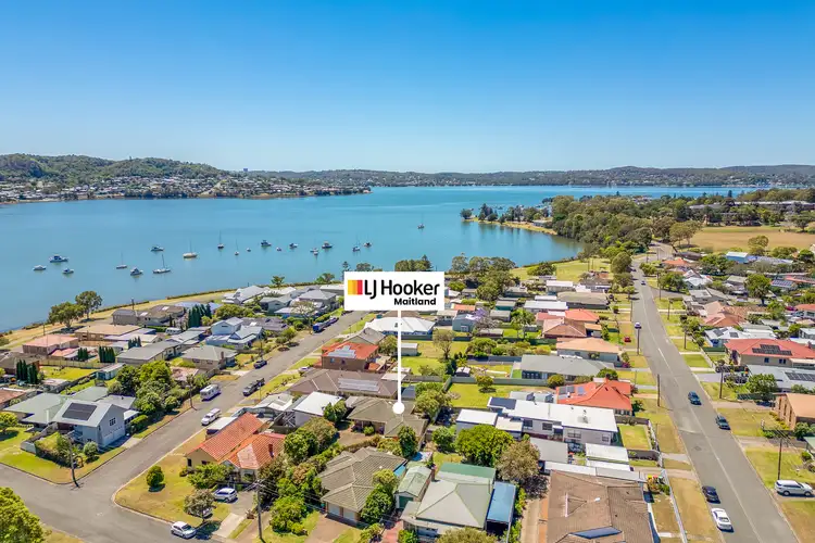 8 Fourth Street, Booragul NSW 2284