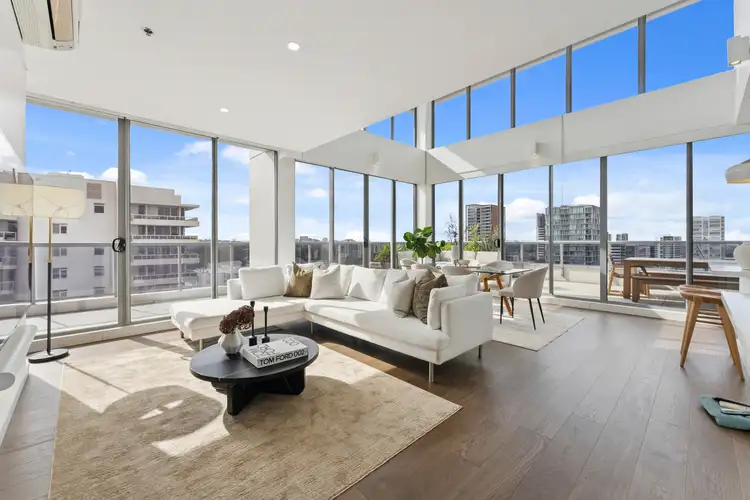 1604/6 Lachlan Street