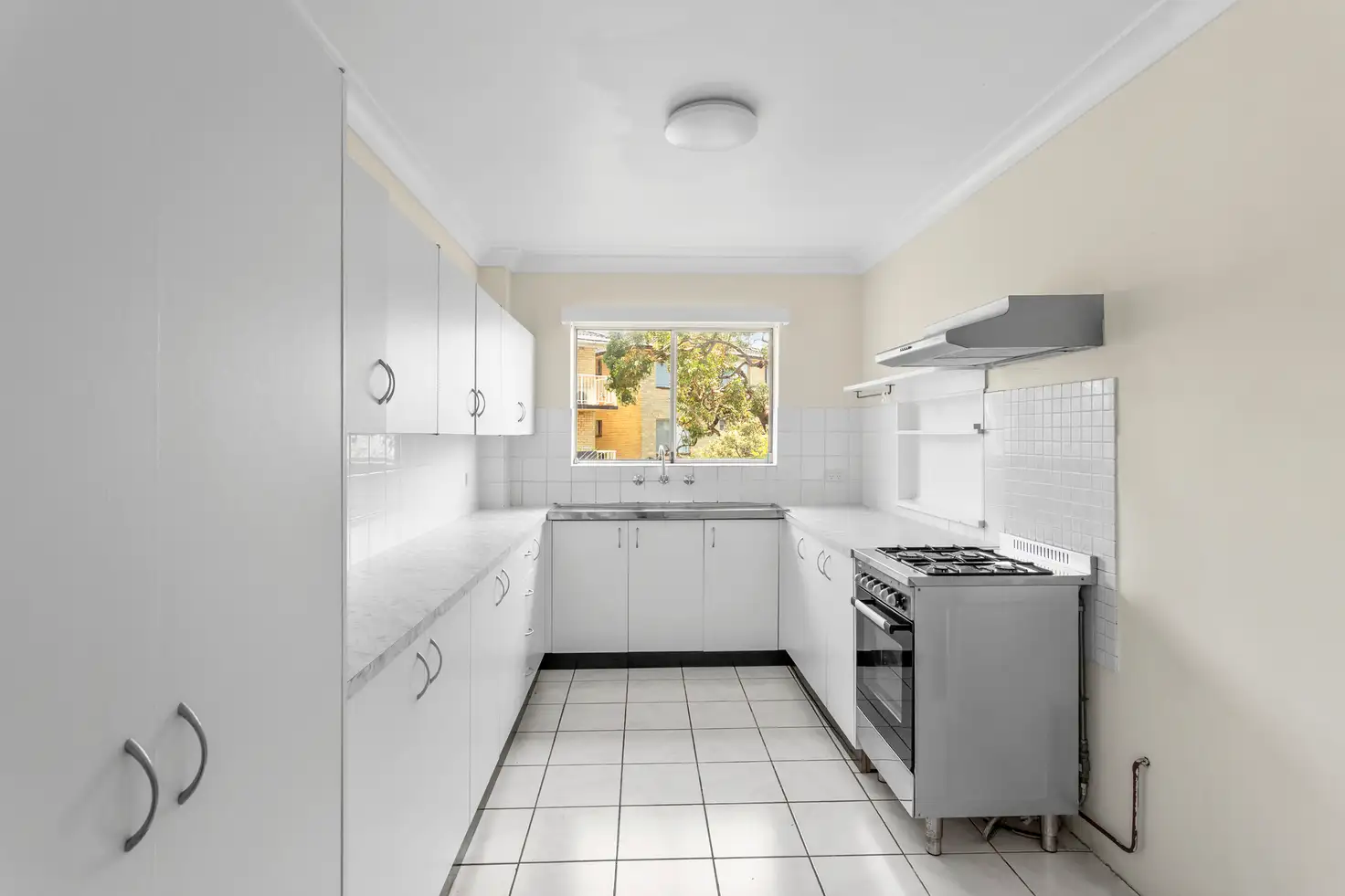Main view of Homely unit listing, 15/9 Burne Avenue, Dee Why NSW 2099