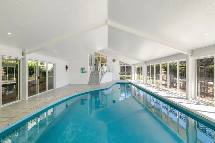 7 Curzon Street, Mount Lofty QLD 4350