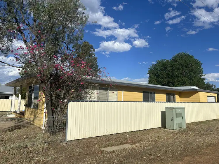 102 Miscamble Street, Roma QLD 4455