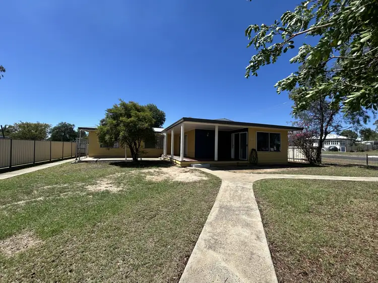 102 Miscamble Street, Roma QLD 4455