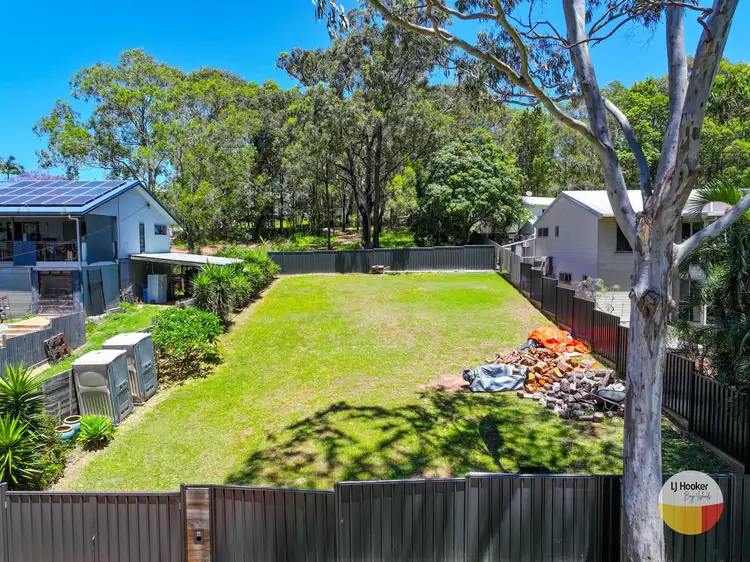 4 Peronne Avenue, Russell Island QLD 4184