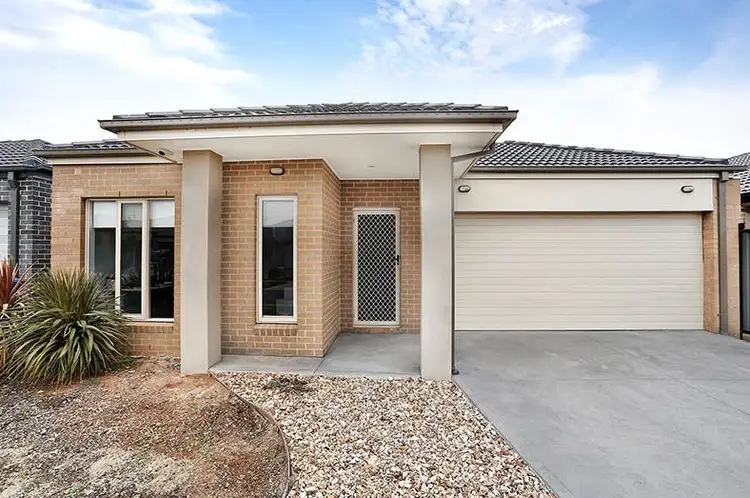 28 Snowsill Circuit, Point Cook VIC 3030