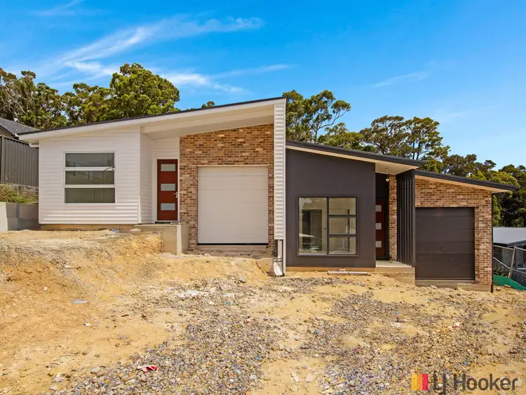 1&2/4 Vince Place, Malua Bay NSW 2536