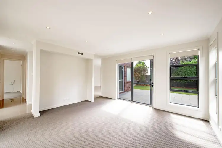 21 Abena Avenue, Crace ACT 2911