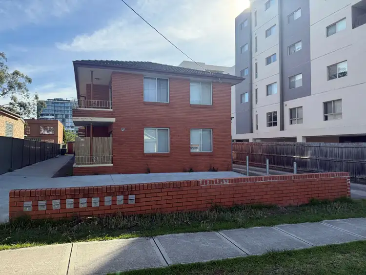 7/21 Warby Street, Campbelltown NSW 2560