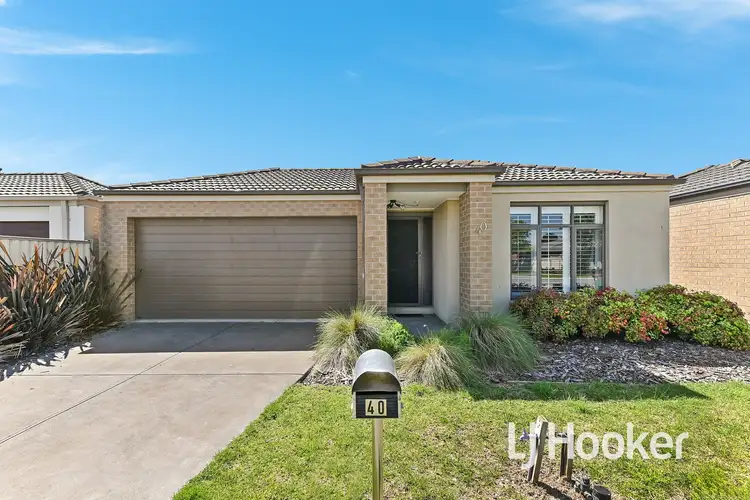 40 Edenbrook Circuit, Pakenham VIC 3810