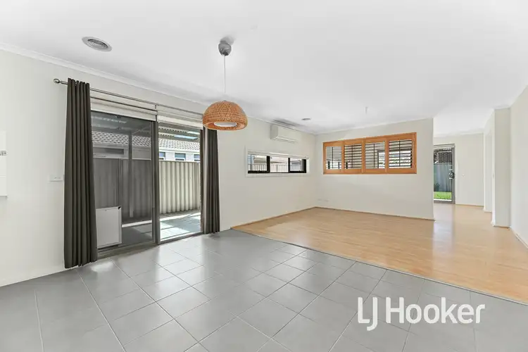 Fourth view of Homely house listing, 40 Edenbrook Circuit, Pakenham VIC 3810