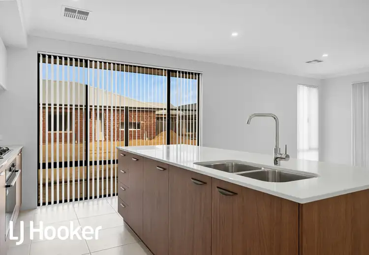 Fourth view of Homely house listing, 2 Cocoparra Loop, Clarkson WA 6030