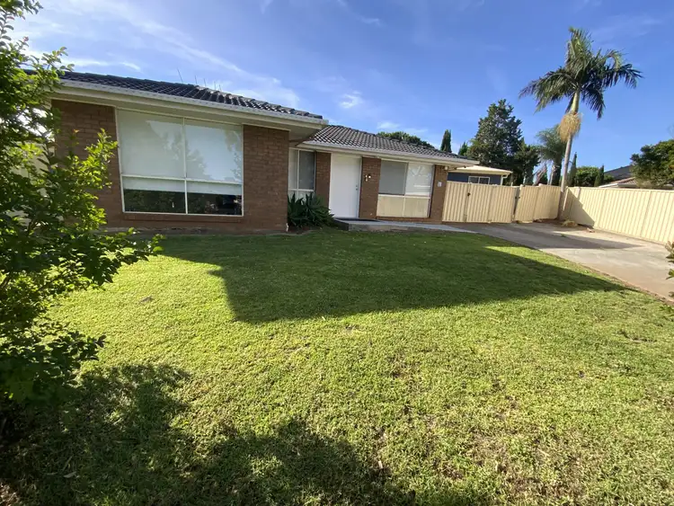 33 Sebastian Avenue,, Rosemeadow NSW 2560