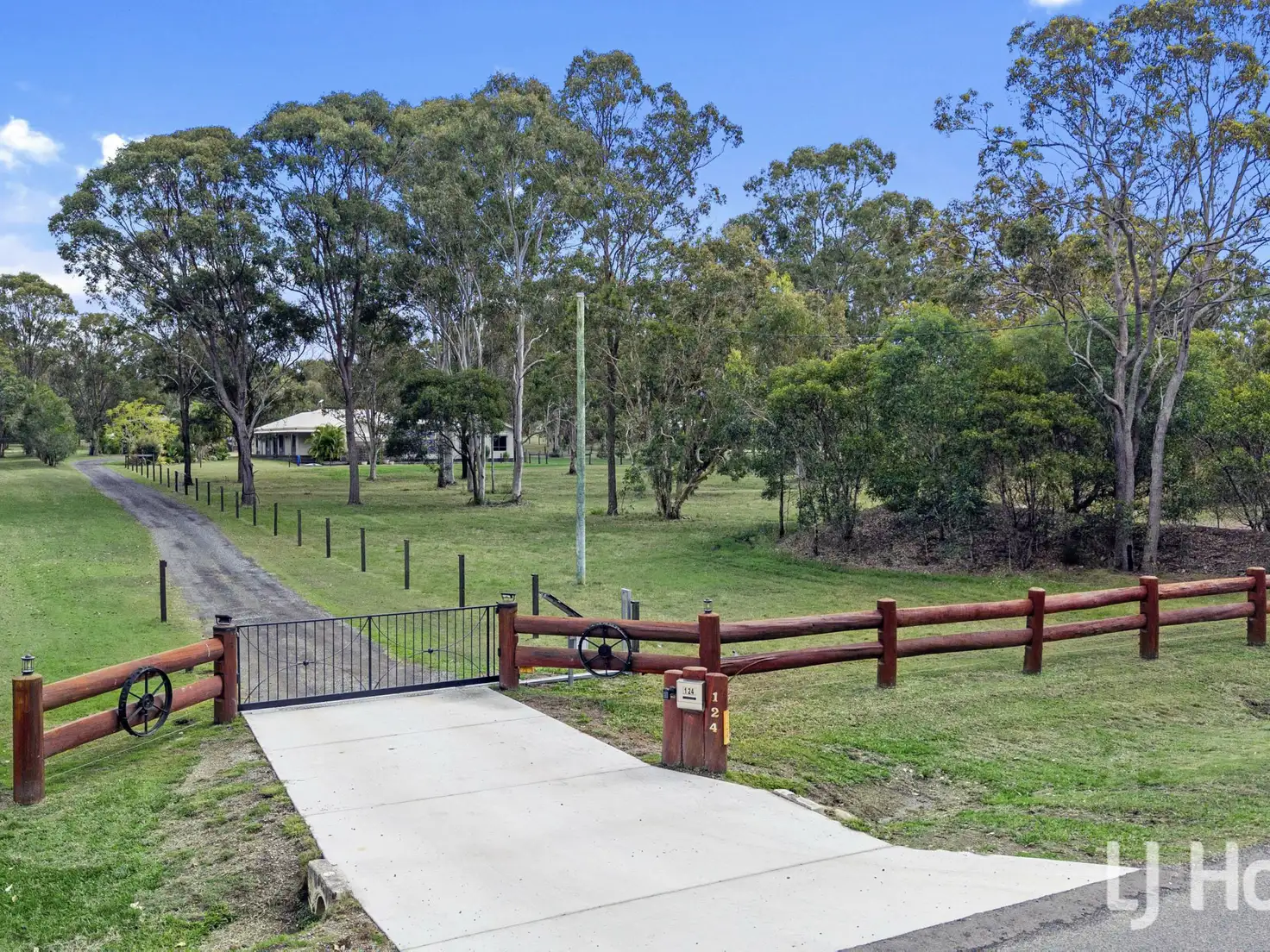 Main view of Homely house listing, 124 Barranjoey Drive, Sunshine Acres QLD 4655