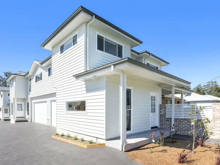 10 Miller Street, Oak Flats NSW 2529