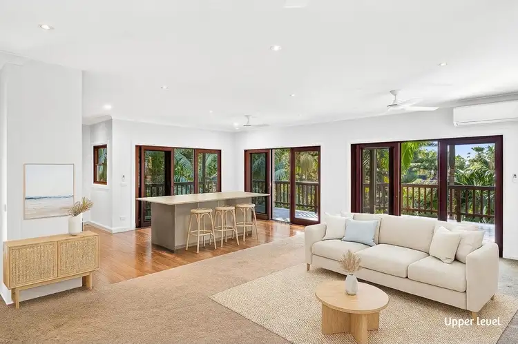 Upper/24 Kananook Avenue, Bayview NSW 2104