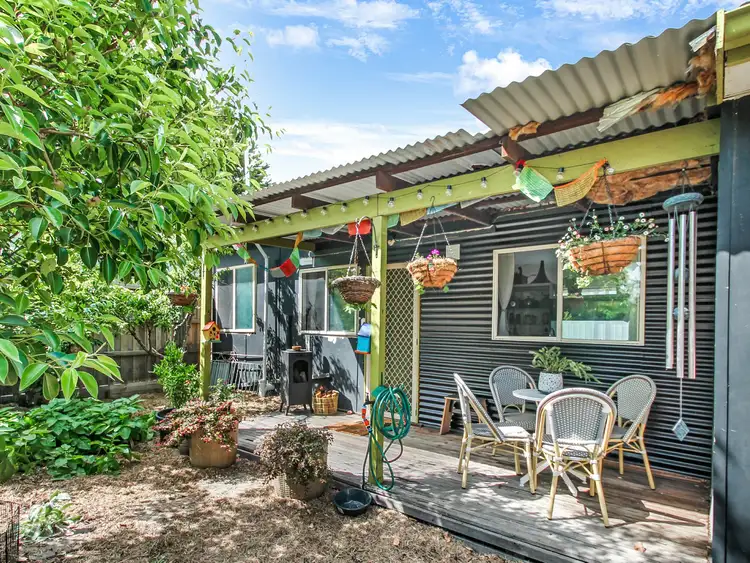 2/505 Great Alpine Road, Sarsfield VIC 3875