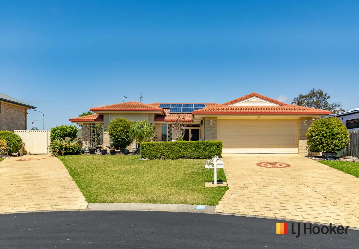 Main view of Homely house listing, 5 Adam Court, Urangan QLD 4655