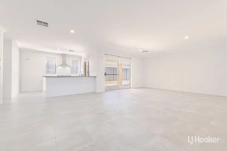 29 Angalore Road, Madora Bay WA 6210