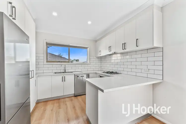 Fifth view of Homely unit listing, 2/20 Sarno Court, Cranbourne VIC 3977