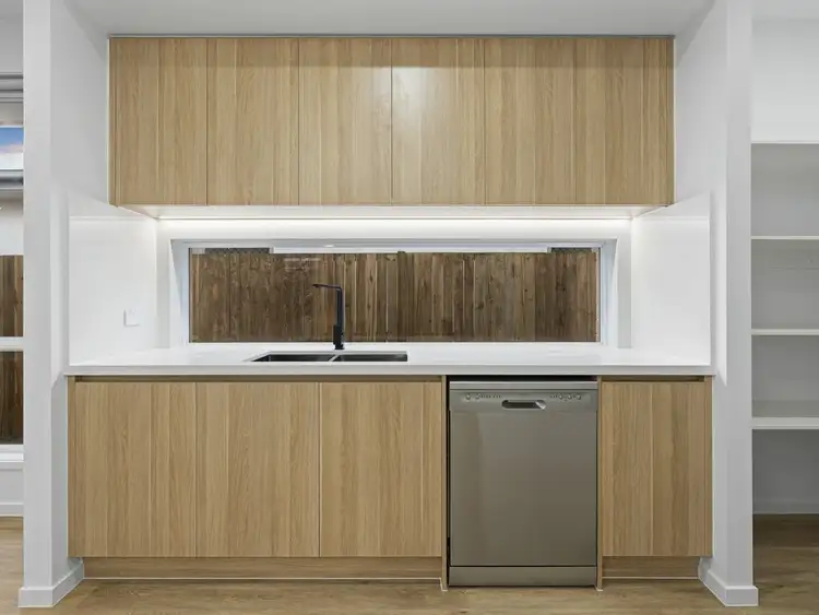 Fifth view of Homely house listing, 98 Endeavour Circuit, South Maclean QLD 4280