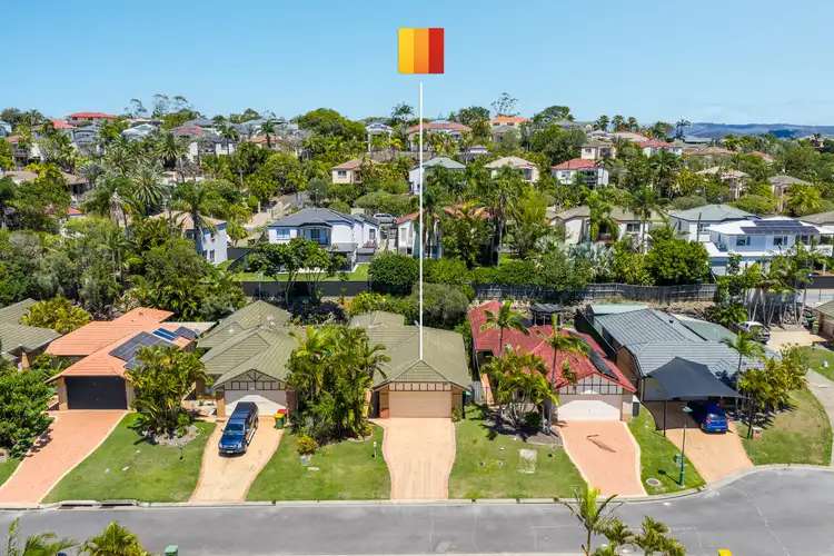 18 Strathalbyn Court