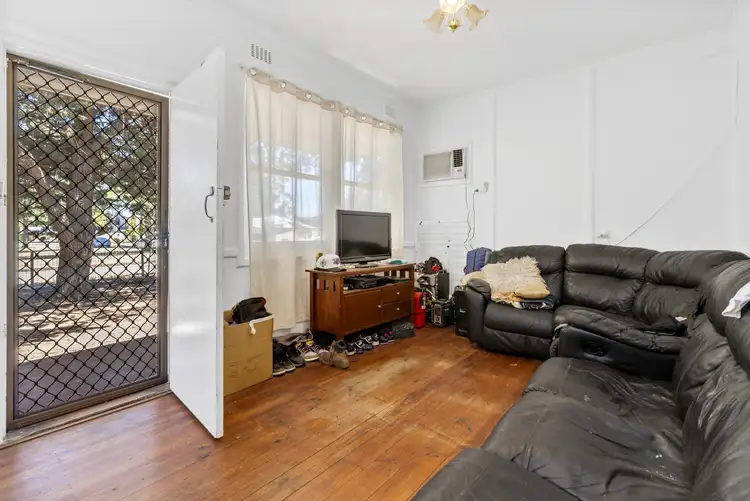 8 Davey Street, Elizabeth Park SA 5113