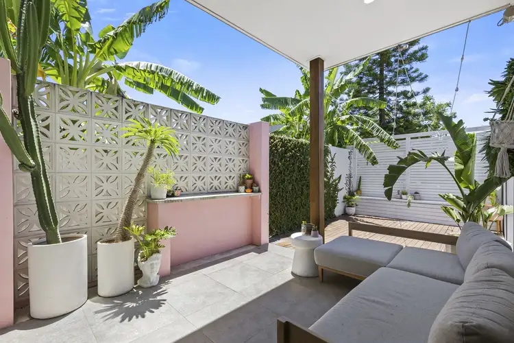 3/7 Bambarra Street, Southport QLD 4215