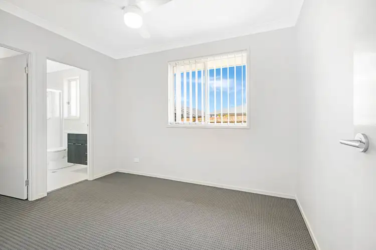 Fourth view of Homely semi-detached listing, 2/31 Guthrie Crescent, Thornton NSW 2322