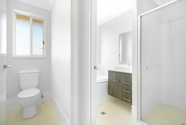 Fifth view of Homely semi-detached listing, 2/31 Guthrie Crescent, Thornton NSW 2322