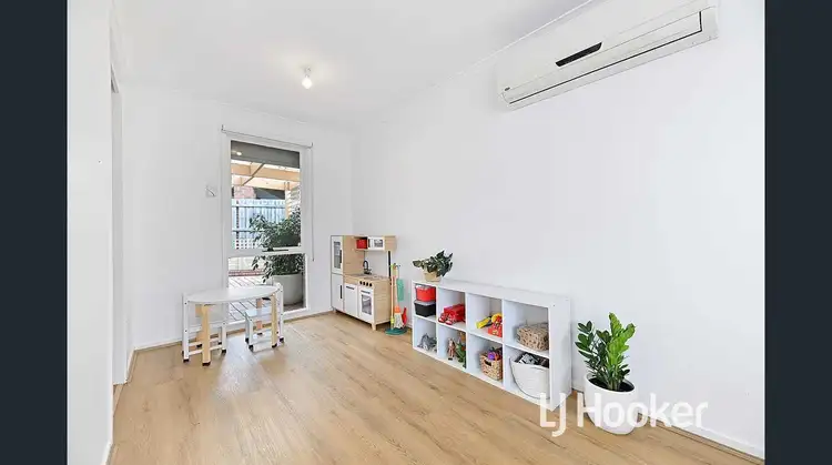 Fifth view of Homely house listing, 2/4 King David Court, Hampton Park VIC 3976