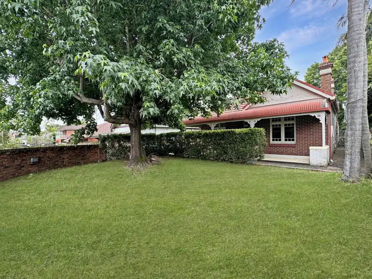 16 Robinson St, Croydon NSW 2132