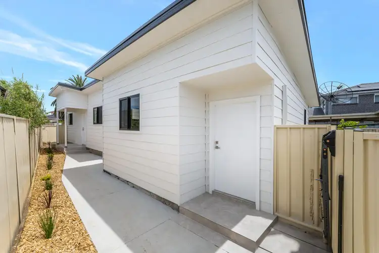 3A Brenan St, Smithfield NSW 2164