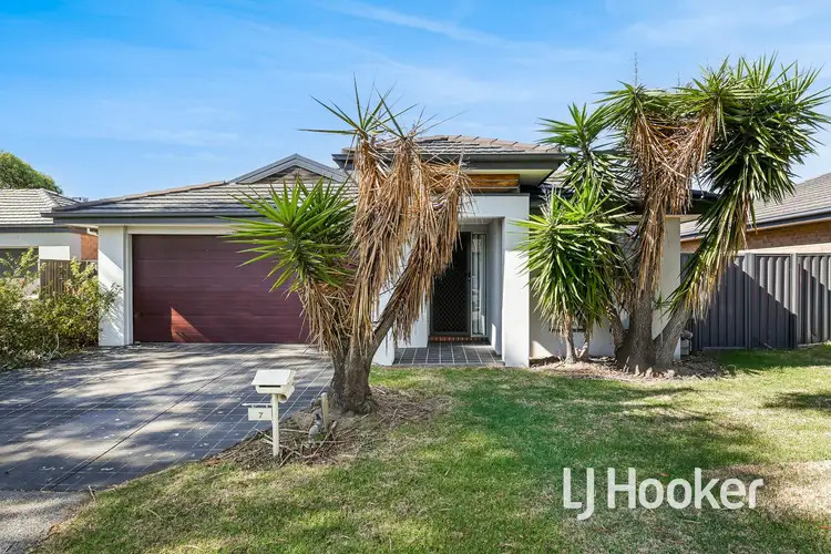 7 Seville Street, Pakenham VIC 3810