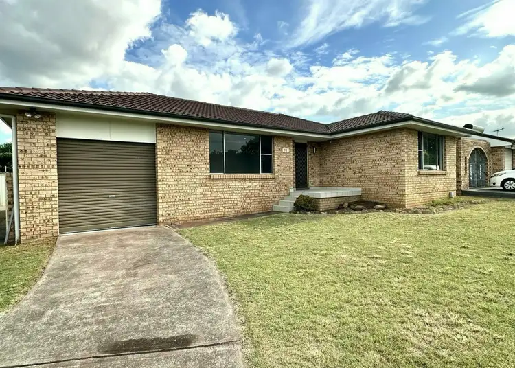 32 Fraser Street, Macquarie Fields NSW 2564