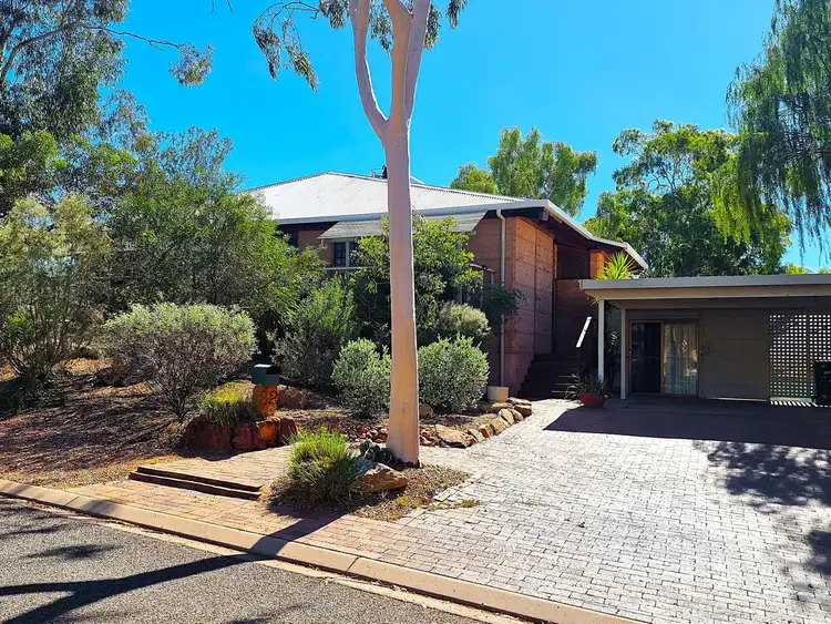 32 The Fairway, Desert Springs NT 870