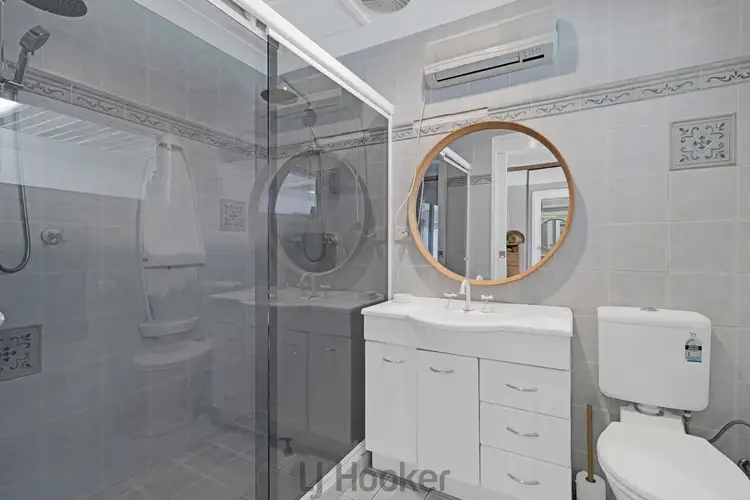 Sixth view of Homely house listing, 4 Field Avenue, Toronto NSW 2283