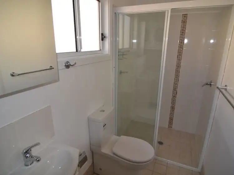 Fifth view of Homely studio listing, 2/31 Railway Parade, Lithgow NSW 2790